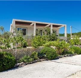 Luxury 5 Bedroom Beachfront Villa near Dubrovnik, Sleeps 11-12